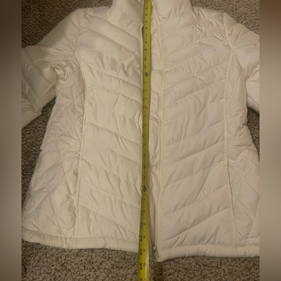 Puffer Jacket - Picture 4 of 8